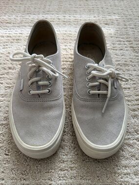 Vans SCOTCHGARD Light Gray Suede Low-Top Lace-Up Sneakers